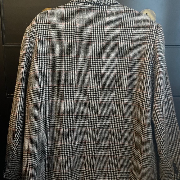 Plaid Oversized Blazer - Picture 3 of 6